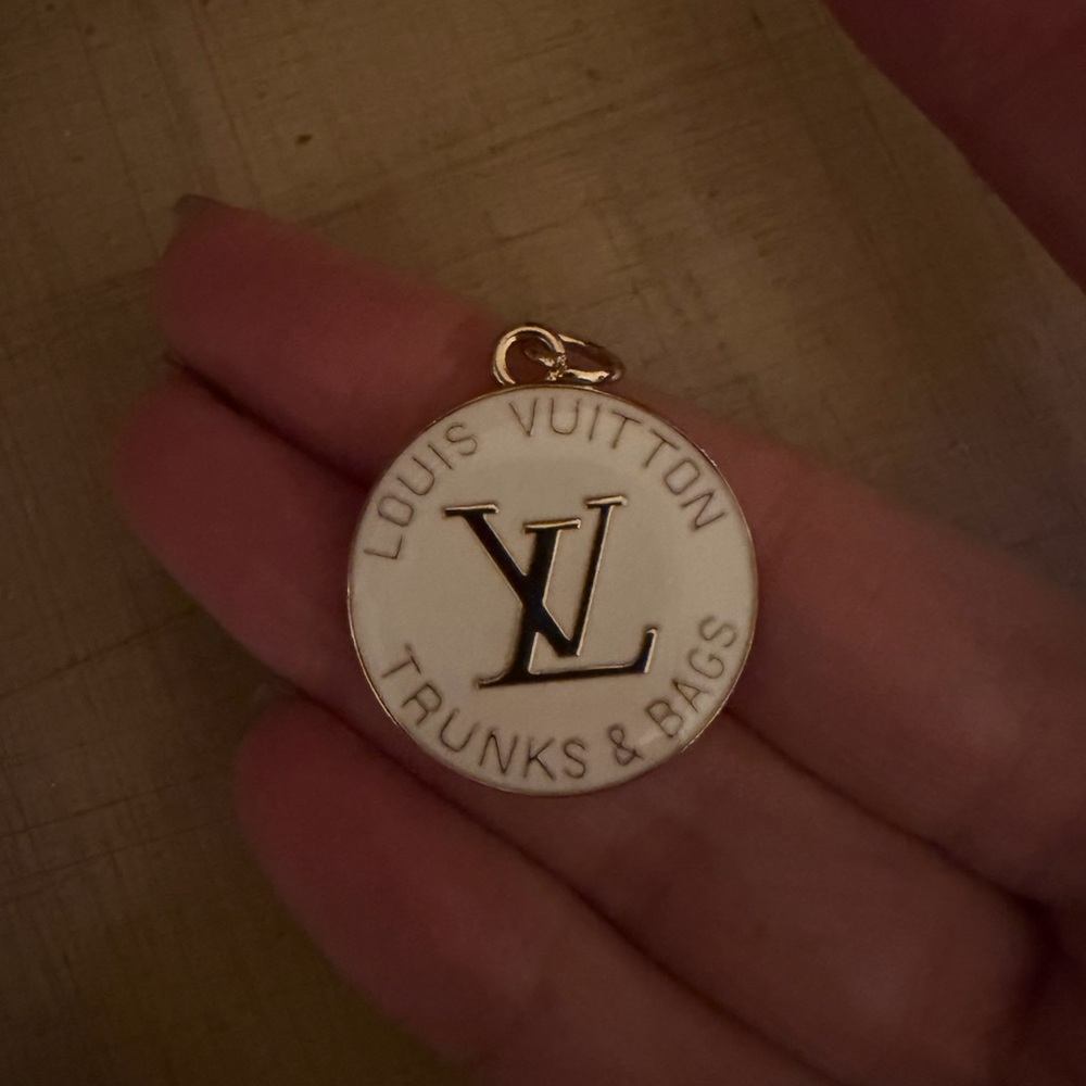 LV Pull Charm